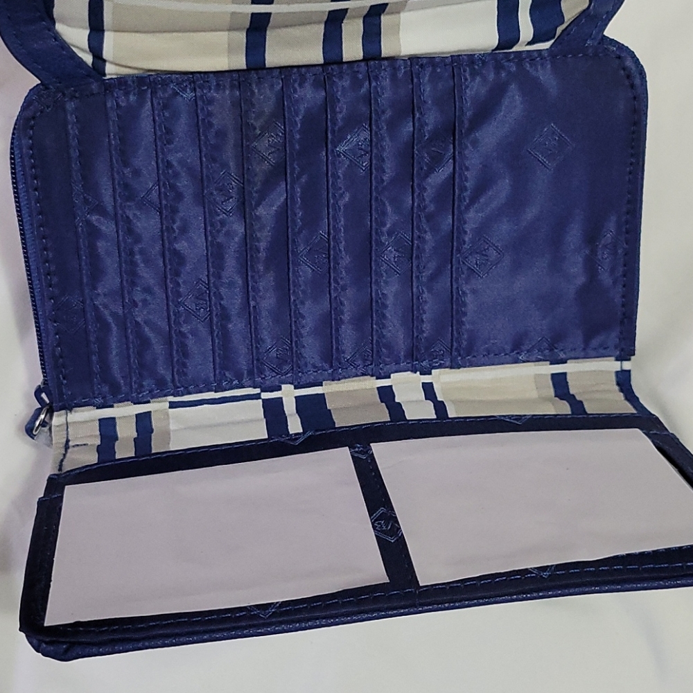 Vera Bradley Ultimate wristlet Santiago - Picture 4 of 9